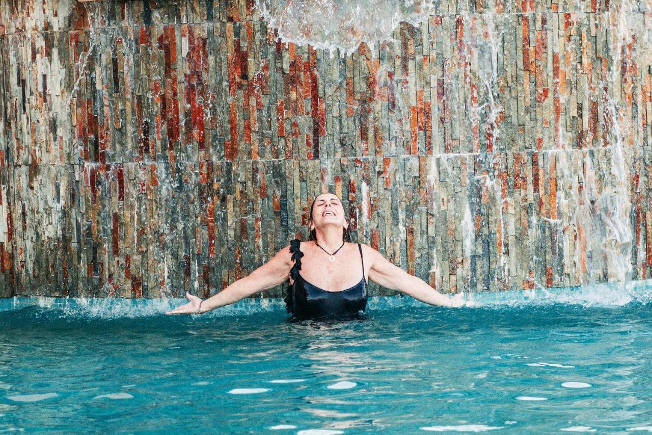 Borj Des Cascades & Spa アウザウド エクステリア 写真